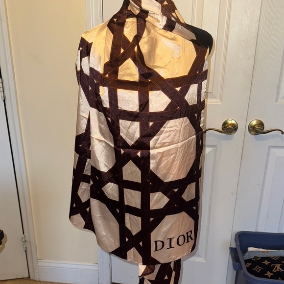 no brand Accessories - Brown and Cream Scarf